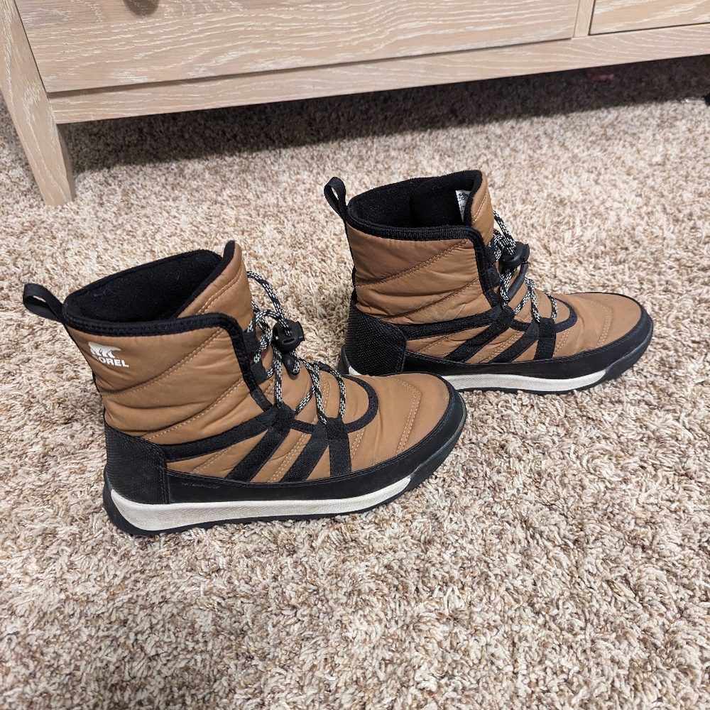 Women's size 5 Sorel Waterproof Boots (fits 5.5-6)